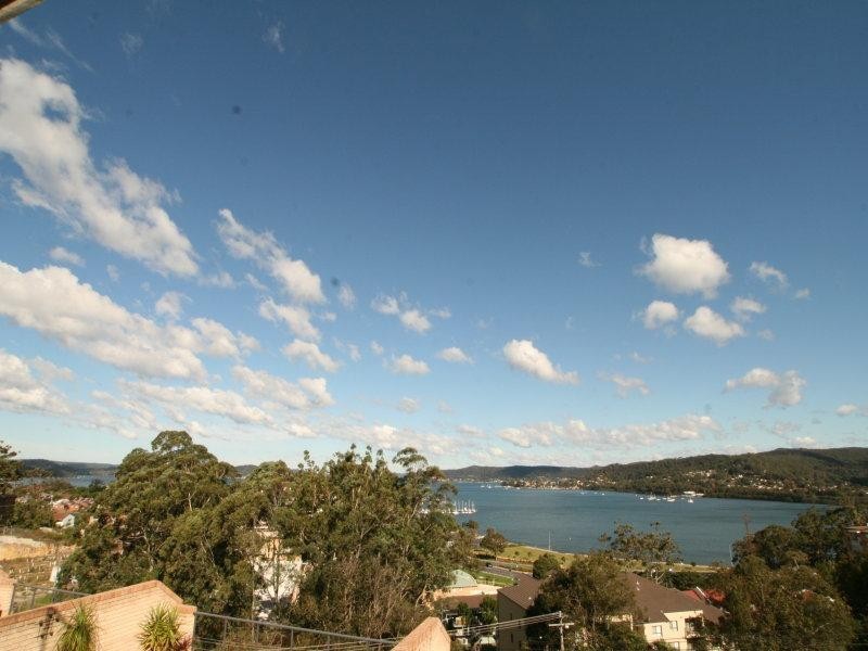 18/92-94 John Whiteway Drive, Gosford NSW 2250