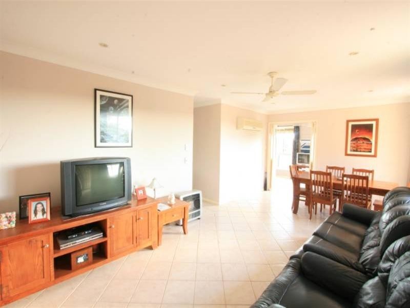 32 Woodview Avenue, Lisarow NSW 2250