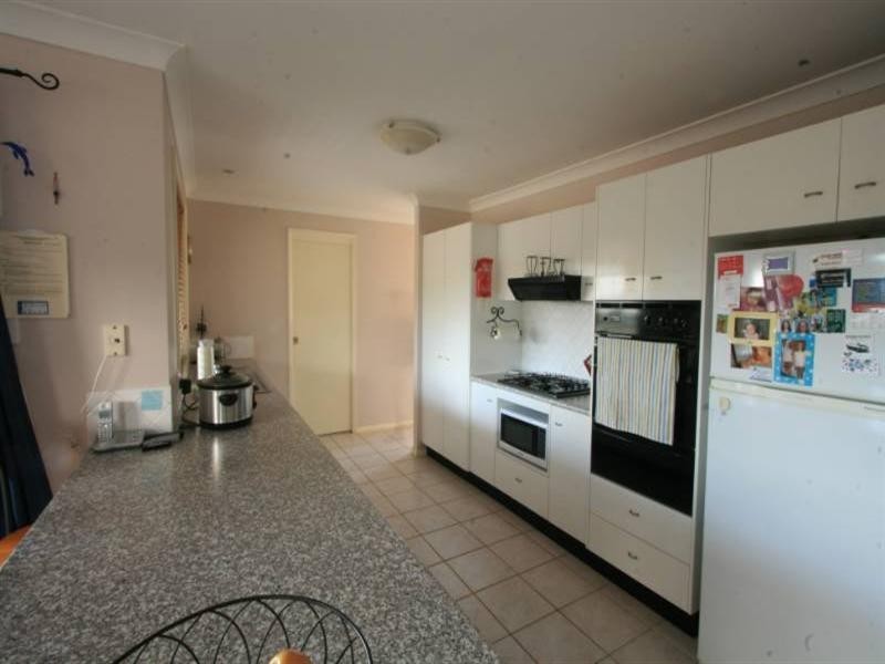 32 Woodview Avenue, Lisarow NSW 2250