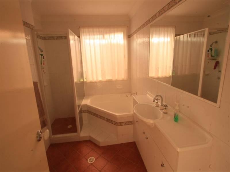 32 Woodview Avenue, Lisarow NSW 2250