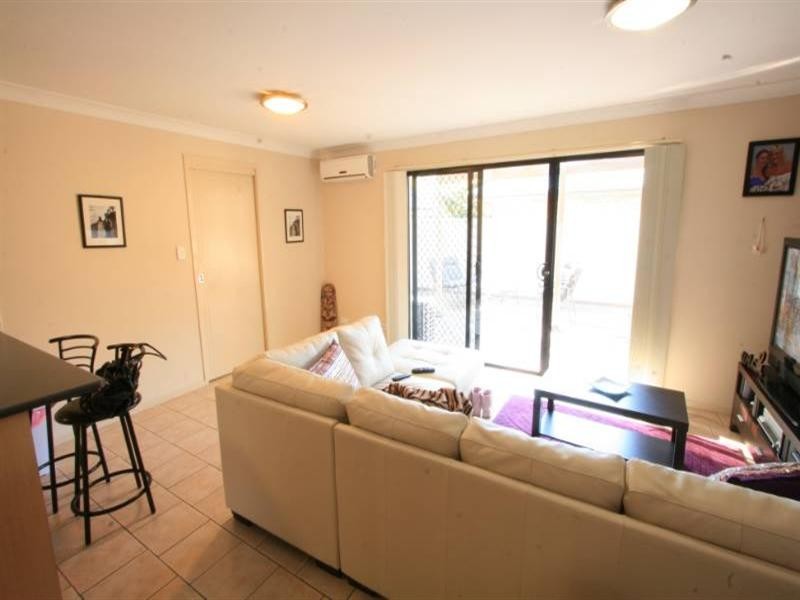 11/164 Albany Street, Point Frederick NSW 2250