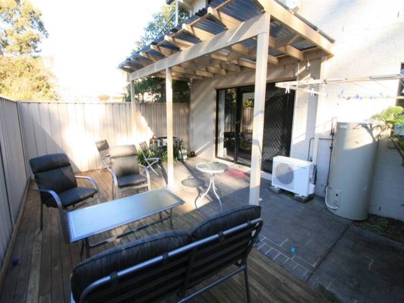 11/164 Albany Street, Point Frederick NSW 2250