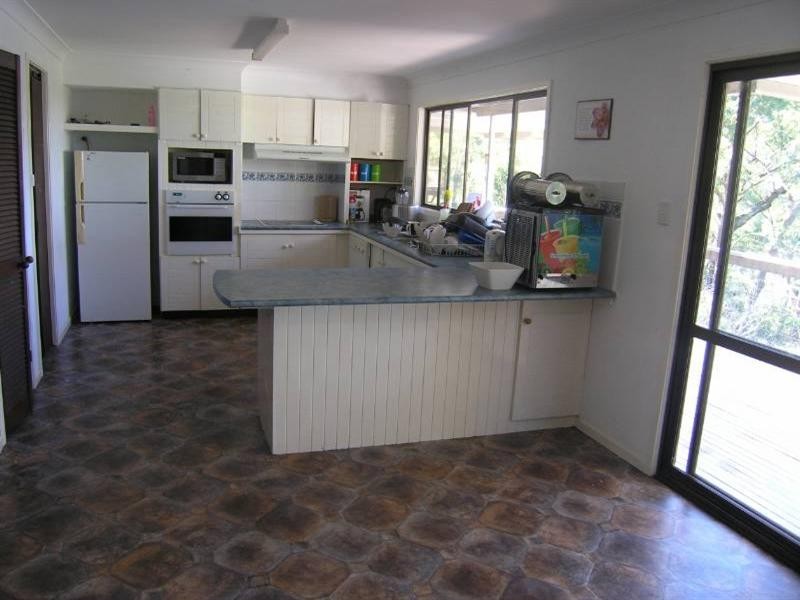 11 Kateena Avenue, Tascott NSW 2250