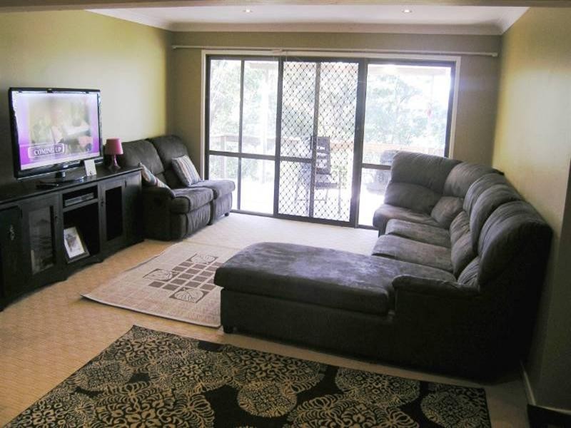 11 Kateena Avenue, Tascott NSW 2250