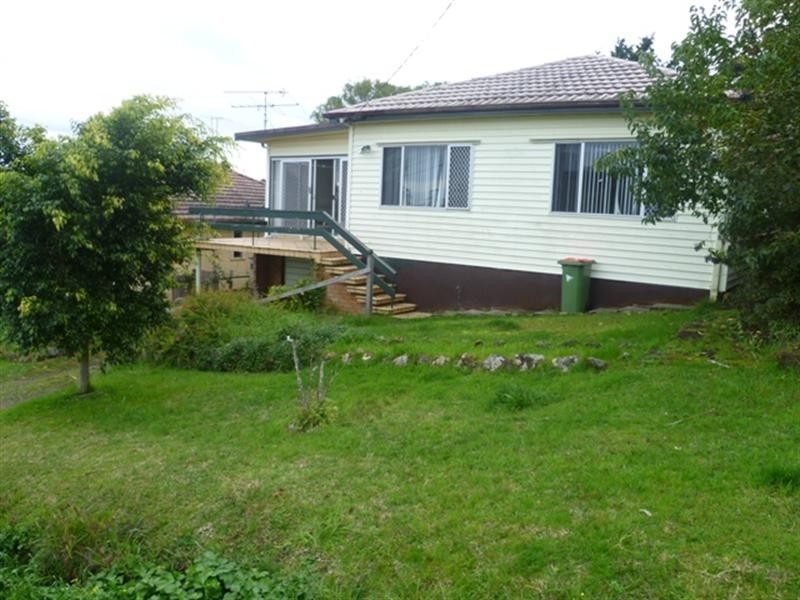 20 Lushington Street, East Gosford NSW 2250