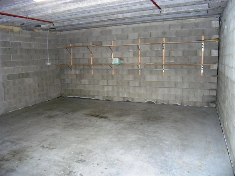 16/2 Adcock Avenue, West Gosford NSW 2250