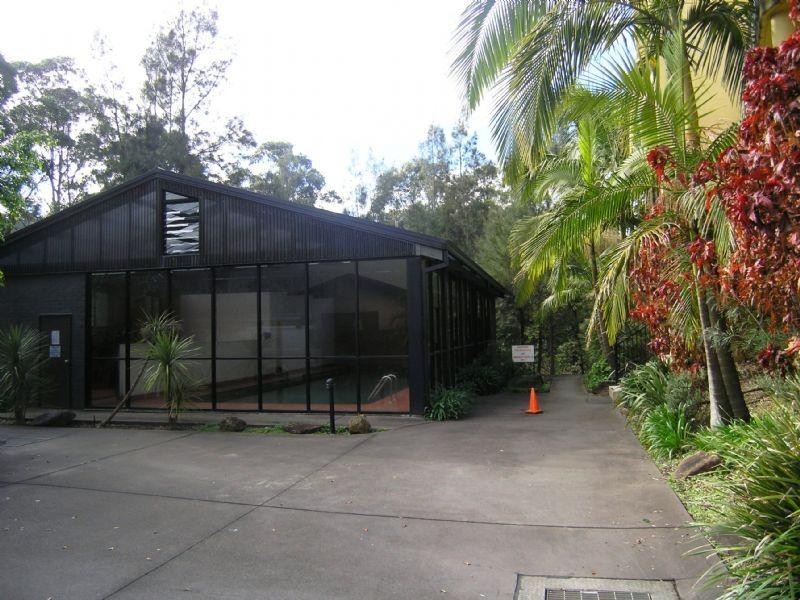 16/2 Adcock Avenue, West Gosford NSW 2250