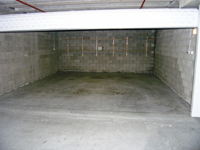 16/2 Adcock Avenue, West Gosford NSW 2250