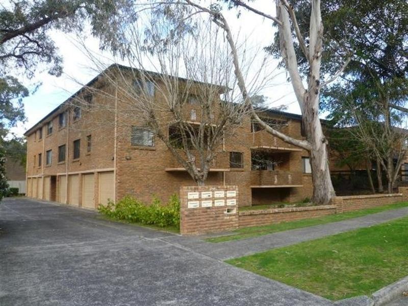 4/205 Albany Street, Point Frederick NSW 2250