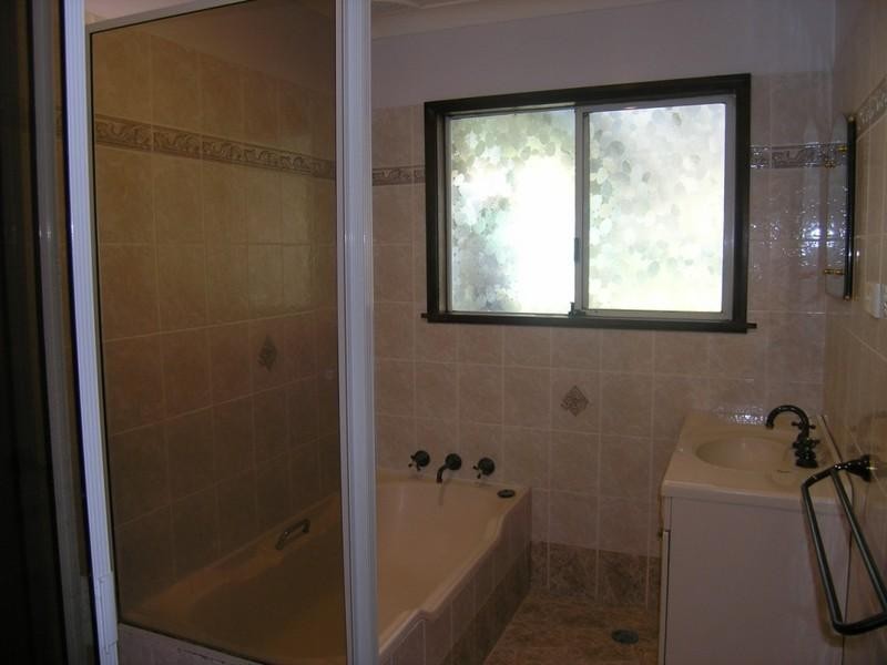 36 Dalton Street, Wyoming NSW 2250