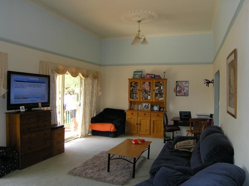 21 Janine Close, Lisarow NSW 2250