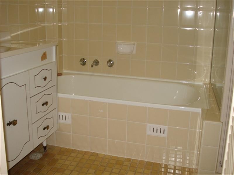 2/37 Masons Parade, Point Frederick NSW 2250