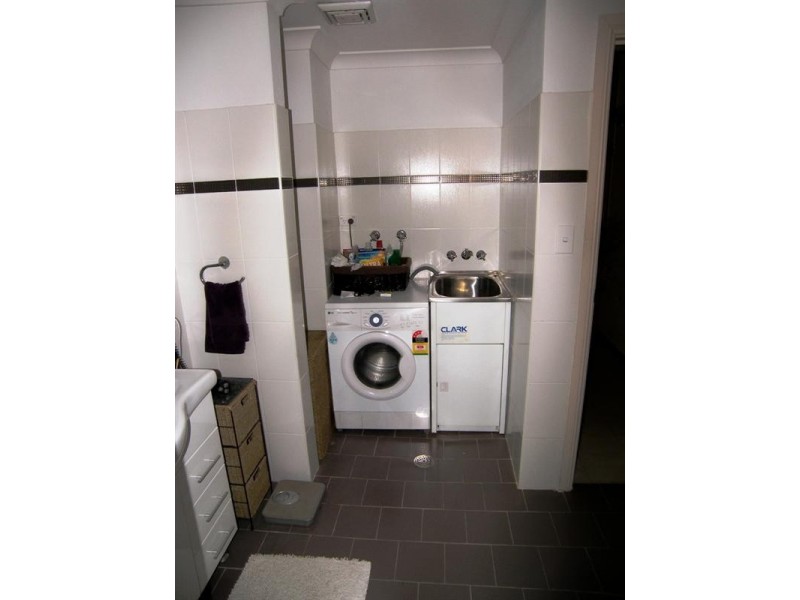 2/78 Donnison Street West, Gosford NSW 2250