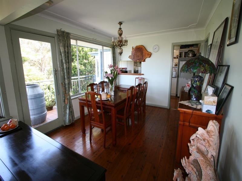 26 Penang Street, Point Clare NSW 2250