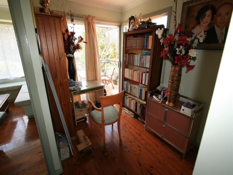 26 Penang Street, Point Clare NSW 2250