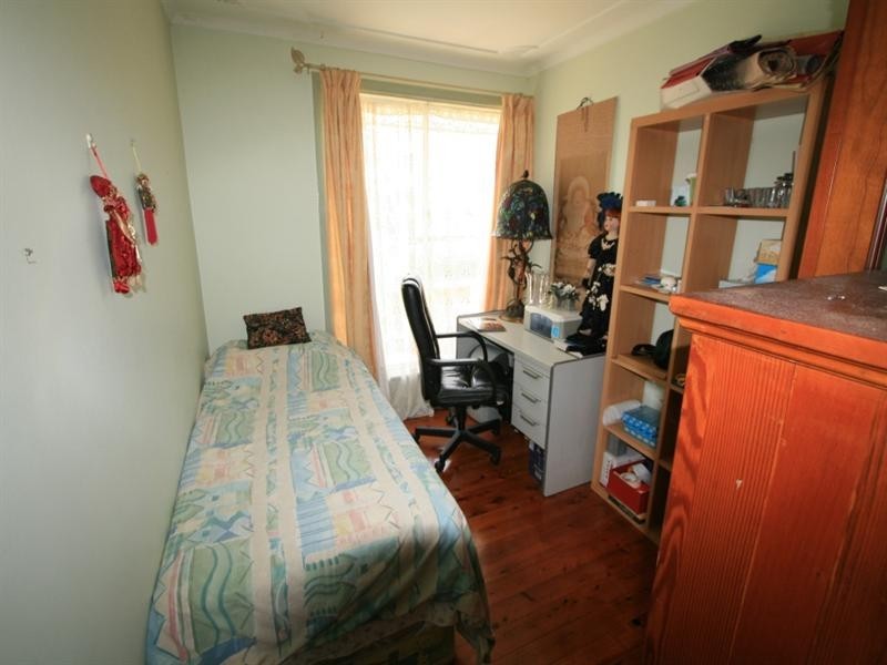 26 Penang Street, Point Clare NSW 2250