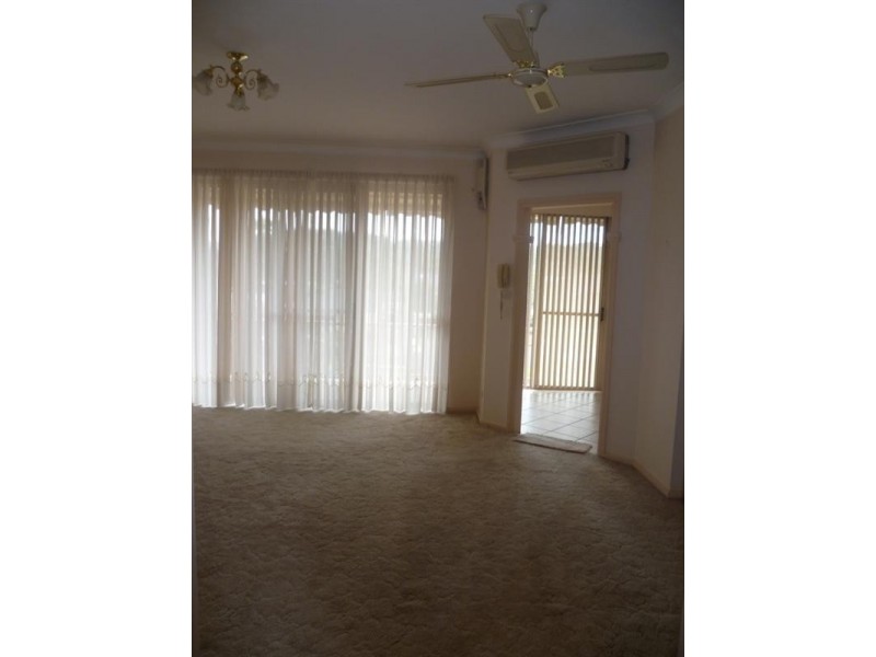 20/12-20 Kinarra Road, Wyoming NSW 2250