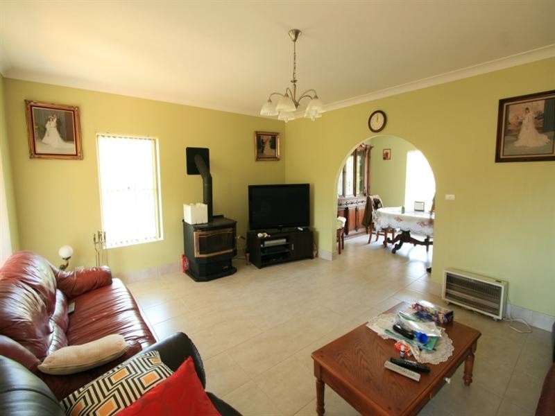 138 George Downes Drive, Central Mangrove NSW 2250