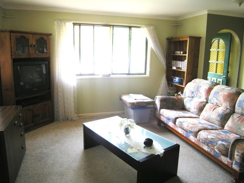 8 Courallie Road, Narara NSW 2250