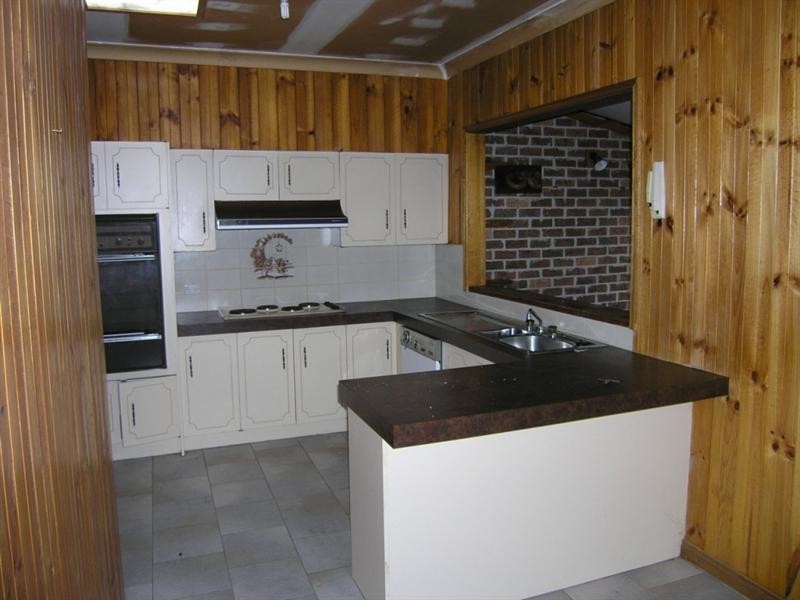 20 Lynette Crescent, East Gosford NSW 2250