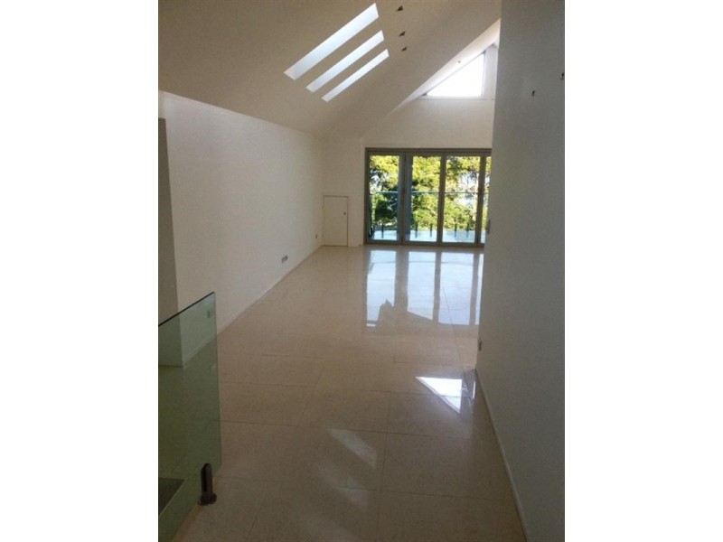 Point Frederick NSW 2250