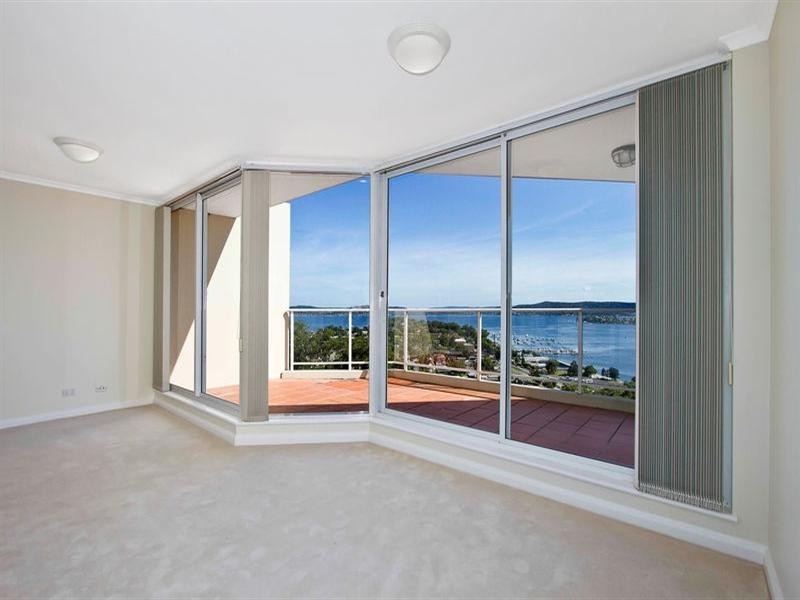 1001/97-99 John Whiteway Drive, Gosford NSW 2250