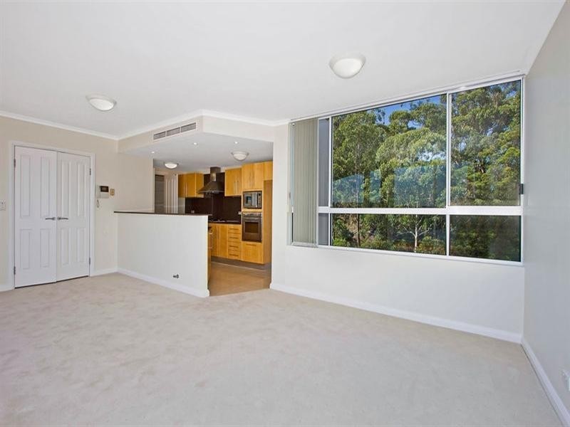 1001/97-99 John Whiteway Drive, Gosford NSW 2250