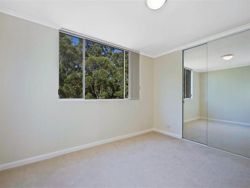 1001/97-99 John Whiteway Drive, Gosford NSW 2250