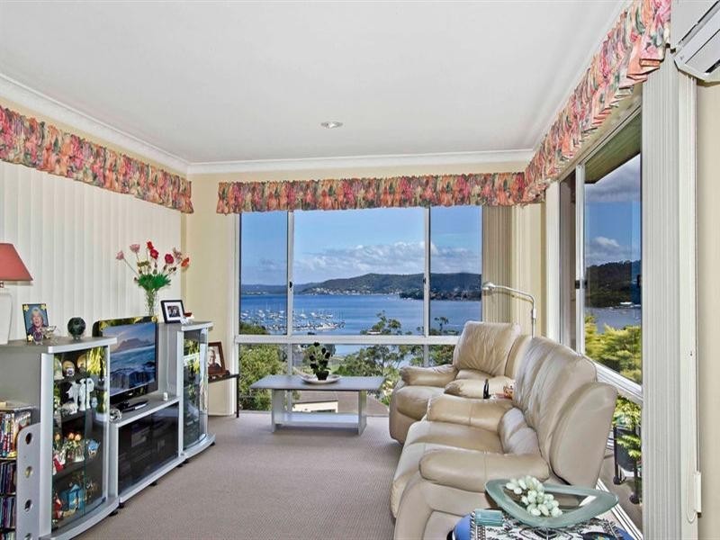 95 Henry Parry Drive, Gosford NSW 2250