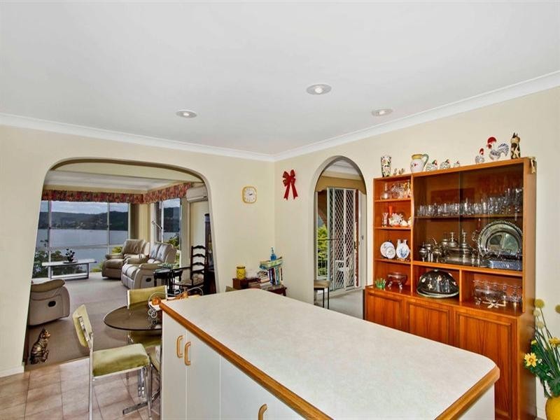 95 Henry Parry Drive, Gosford NSW 2250