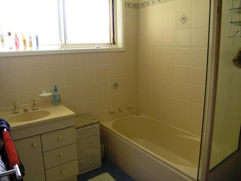 4 Apara Close, Narara NSW 2250