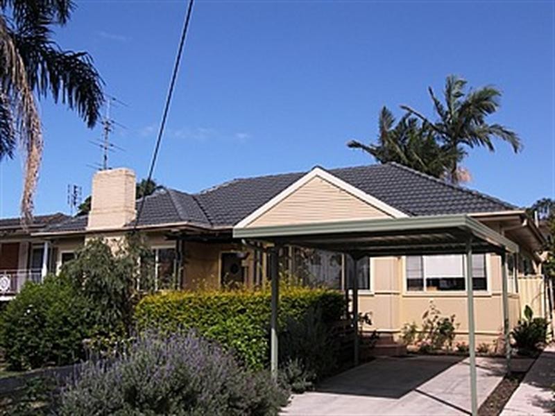 10 frederick Street, Point Frederick NSW 2250