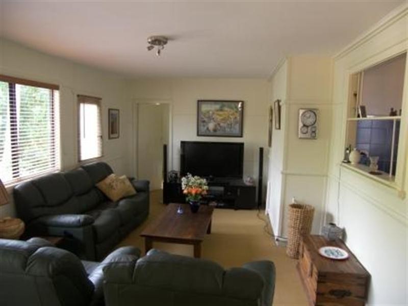 10 frederick Street, Point Frederick NSW 2250