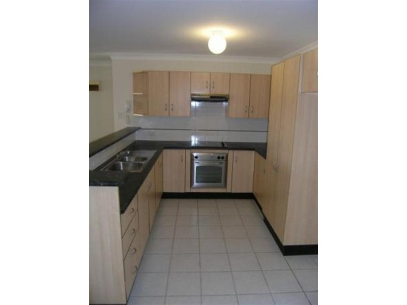 8/85-87 Faunce St West, Gosford NSW 2250