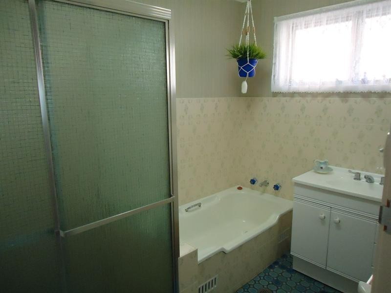 23 Joyce Avenue, Wyoming NSW 2250