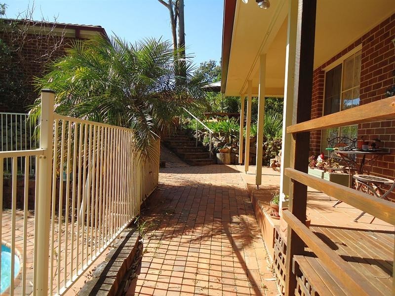 28 Ashburn Close, Lisarow NSW 2250