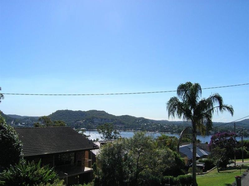 29 Penang Street, Point Clare NSW 2250
