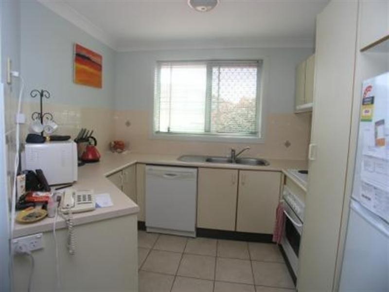 2/14 Donnison Street, West Gosford NSW 2250