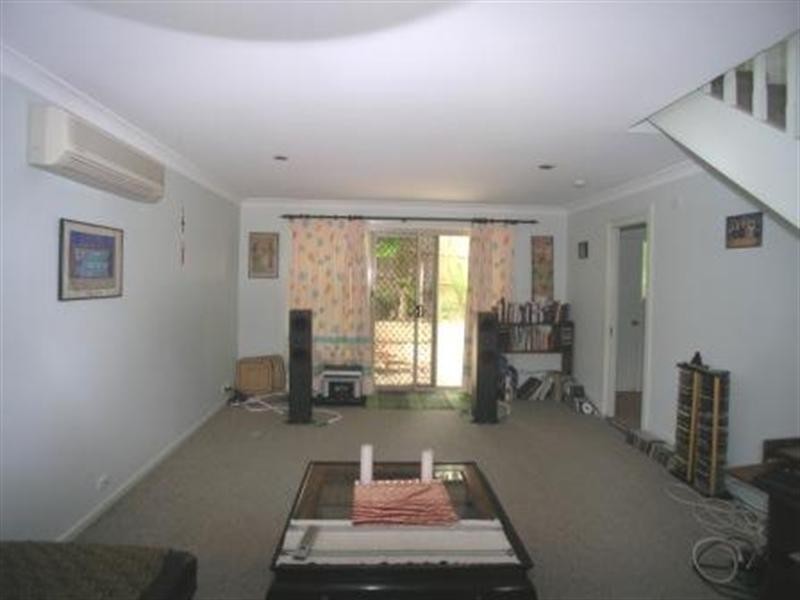 2/14 Donnison Street, West Gosford NSW 2250