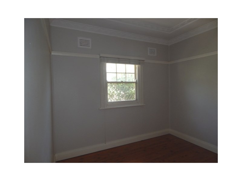 134 Albany Street, Point Frederick NSW 2250