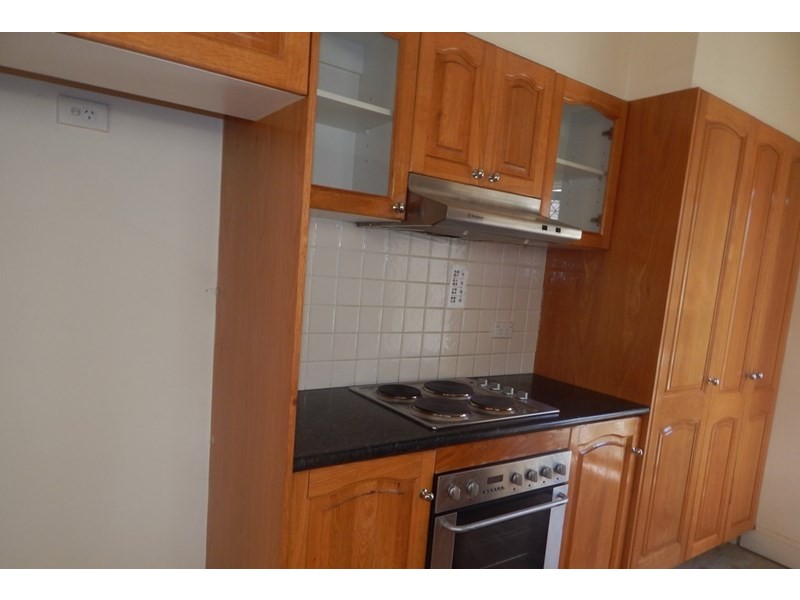 134 Albany Street, Point Frederick NSW 2250