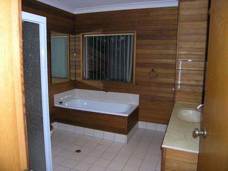 29 Penang Street, Point Clare NSW 2250