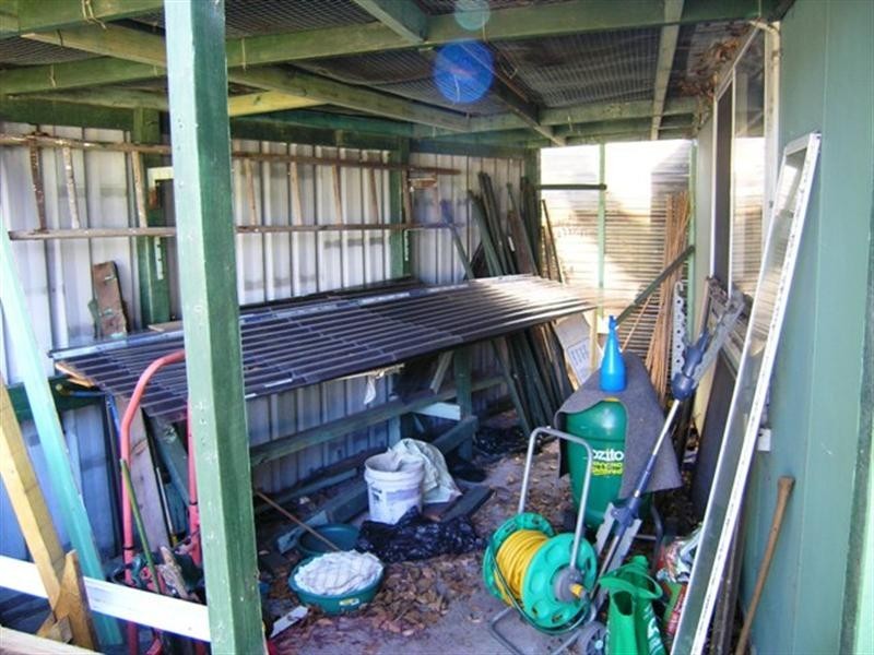 9 Jerribin Street, Wyoming NSW 2250