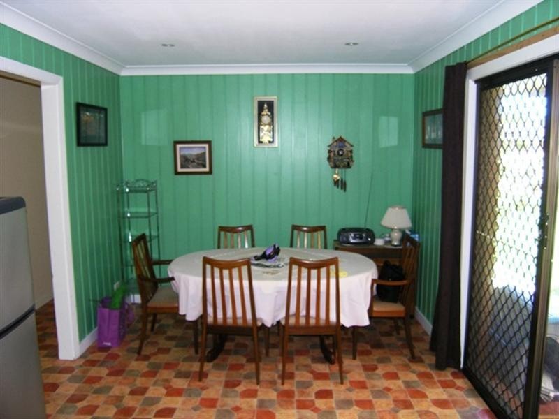 9 Jerribin Street, Wyoming NSW 2250