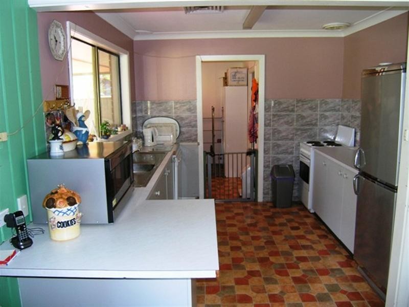 9 Jerribin Street, Wyoming NSW 2250