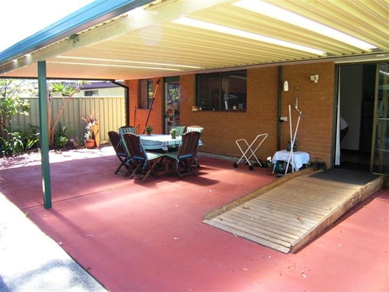 9 Jerribin Street, Wyoming NSW 2250