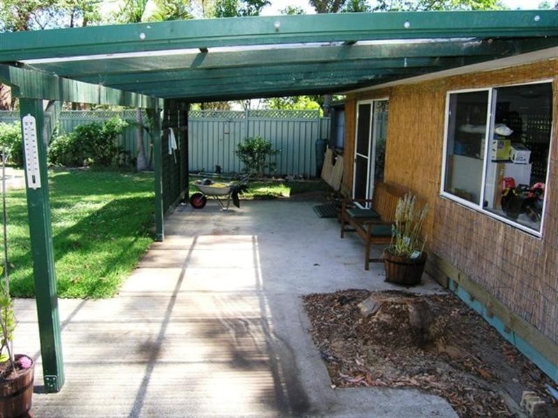 9 Jerribin Street, Wyoming NSW 2250