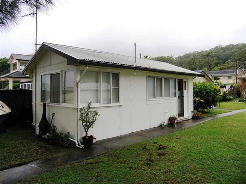257 Avoca Drive, Green Point NSW 2251