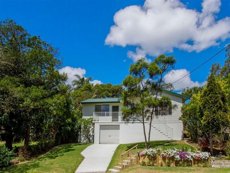 10 Maple Street, Wyoming NSW 2250