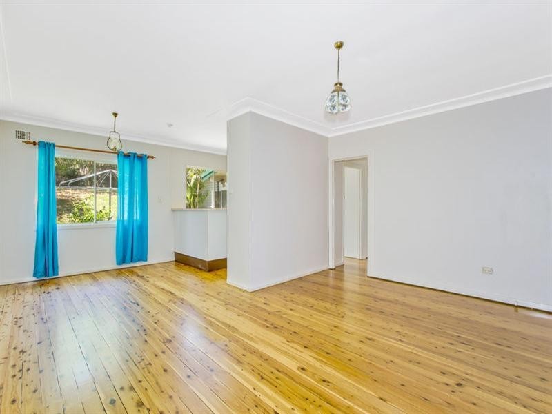 10 Maple Street, Wyoming NSW 2250